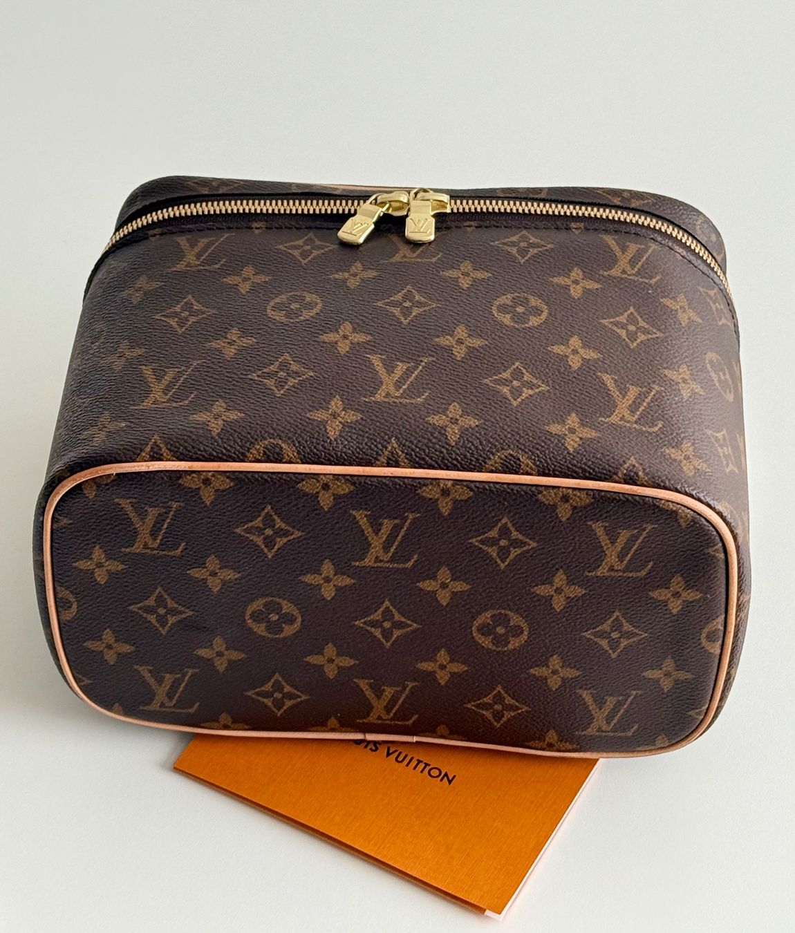 Borse da donna: Louis Vuitton Beauty Bag – Usato da Reinach AG venduto da BisMad3 6