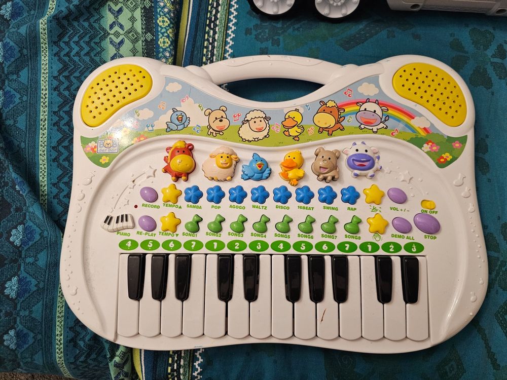 Keyboard Kinder / Piano Kinder / DESINFIZIERT (Gebraucht) in Stetten AG ...