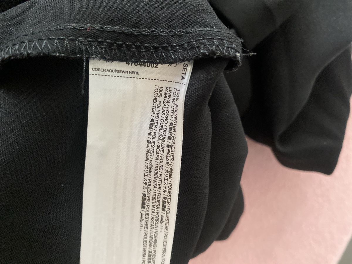 Mango Robes: Wickelkleid schwarz Grösse M Mango – D'occasion à Alpnach Dorf par melbb 2