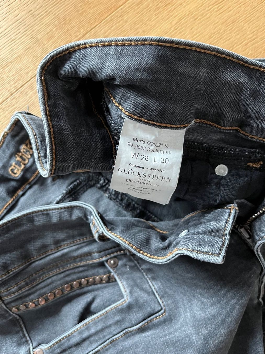 Jeans: Jeans „Glücksstern“ – Usato da Montlingen venduto da Giardini13 4