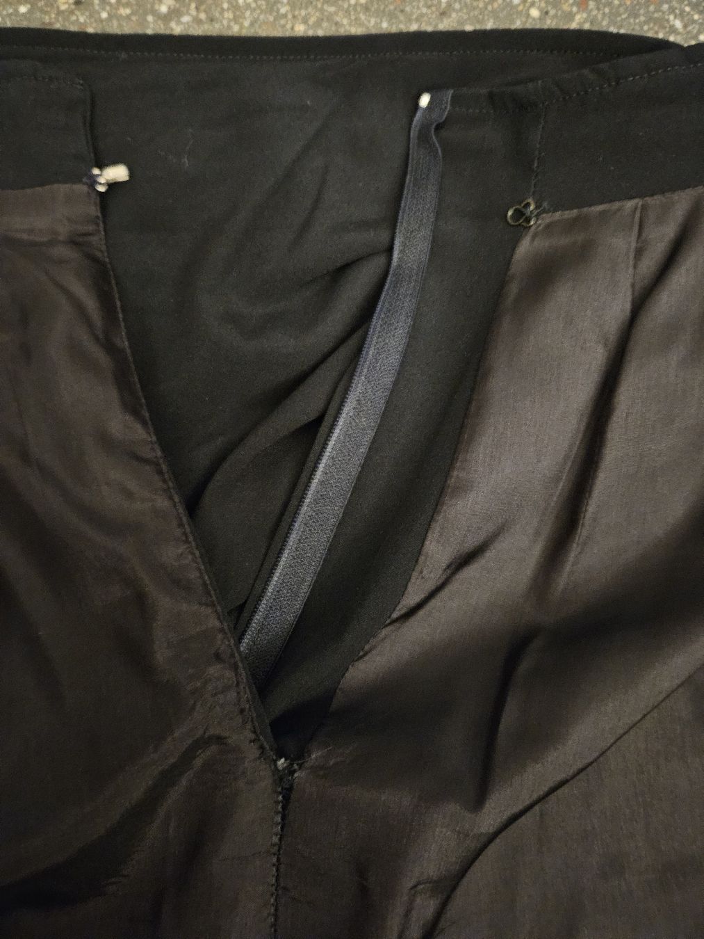 Max Mara Gonne: Max Mara Rock schwarz Grösse 42 neuwertig – Nuovo (secondo la descrizione) da Anwil venduto da tamoos 6