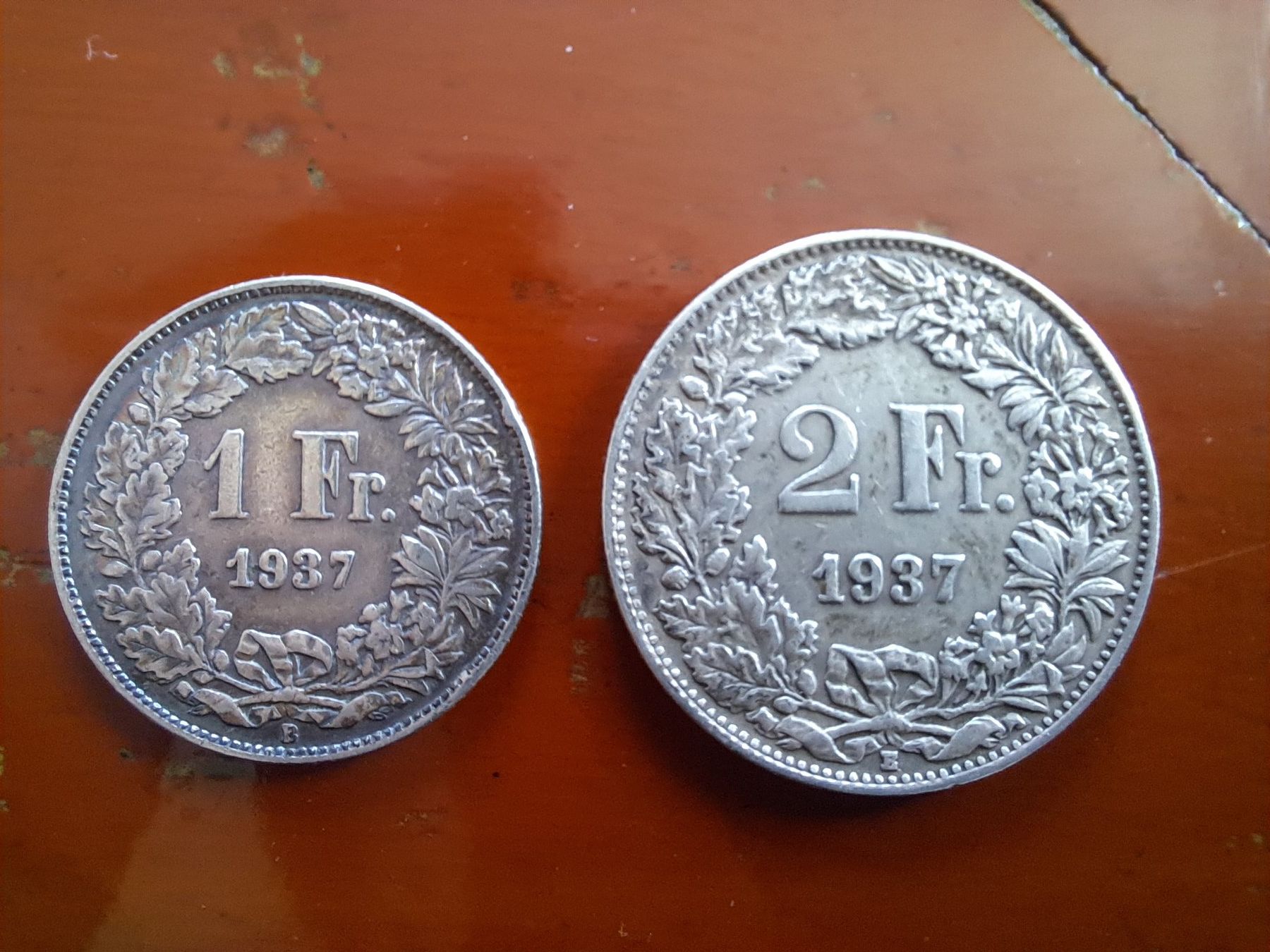 Tutti le monete: Pièces 1frs et 2 francs 1937 – Usato da LAUSANNE venduto da KWEW