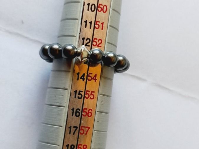 Swarovski Anelli: Elastischer Swarovski Fingerring Grösse 53 – Nuovo (secondo la descrizione) da Winistorf venduto da acreativ4 2