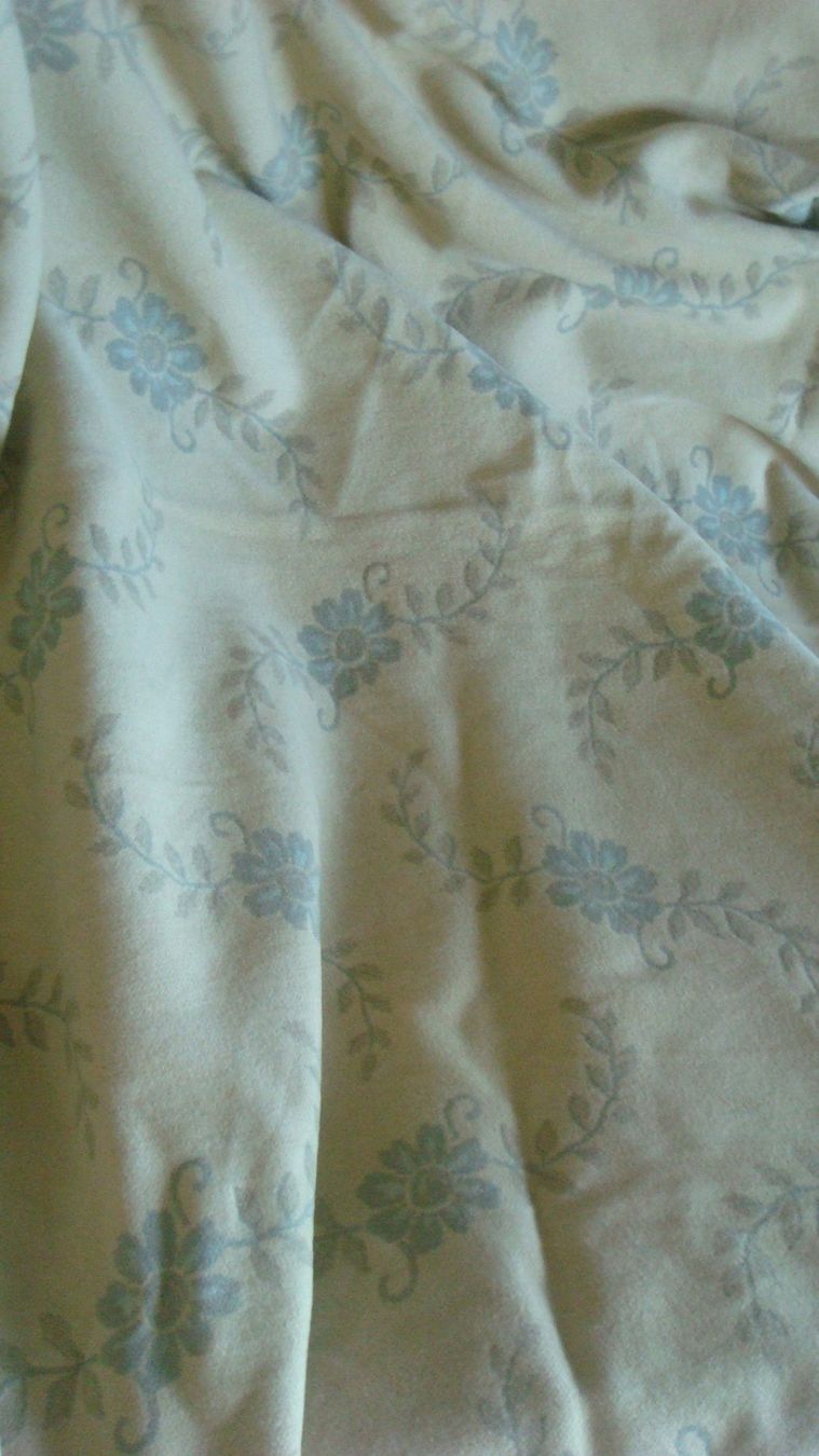 Coperte: Wolldecke aus den 50er Jahren – Usato da Münchenstein venduto da Pesci6 8
