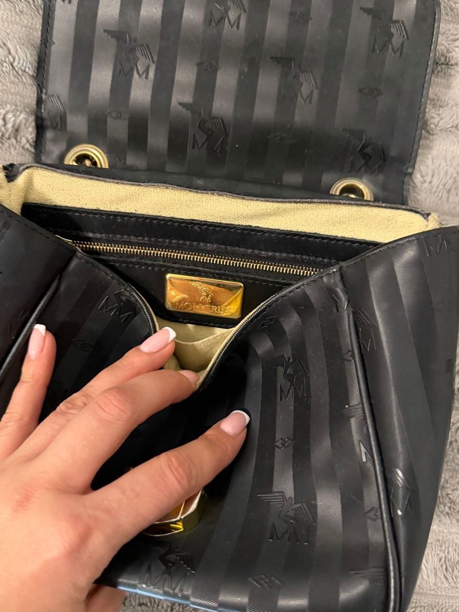 Borse da donna: Schwarze Handtasche mit Goldkette - ein echter Hingucker! – Usato da Bassersdorf venduto da kri_dn6m 4