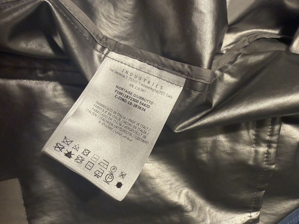 Giacche: Moncler Jacke – Usato da amriswil venduto da has_2xl8 3