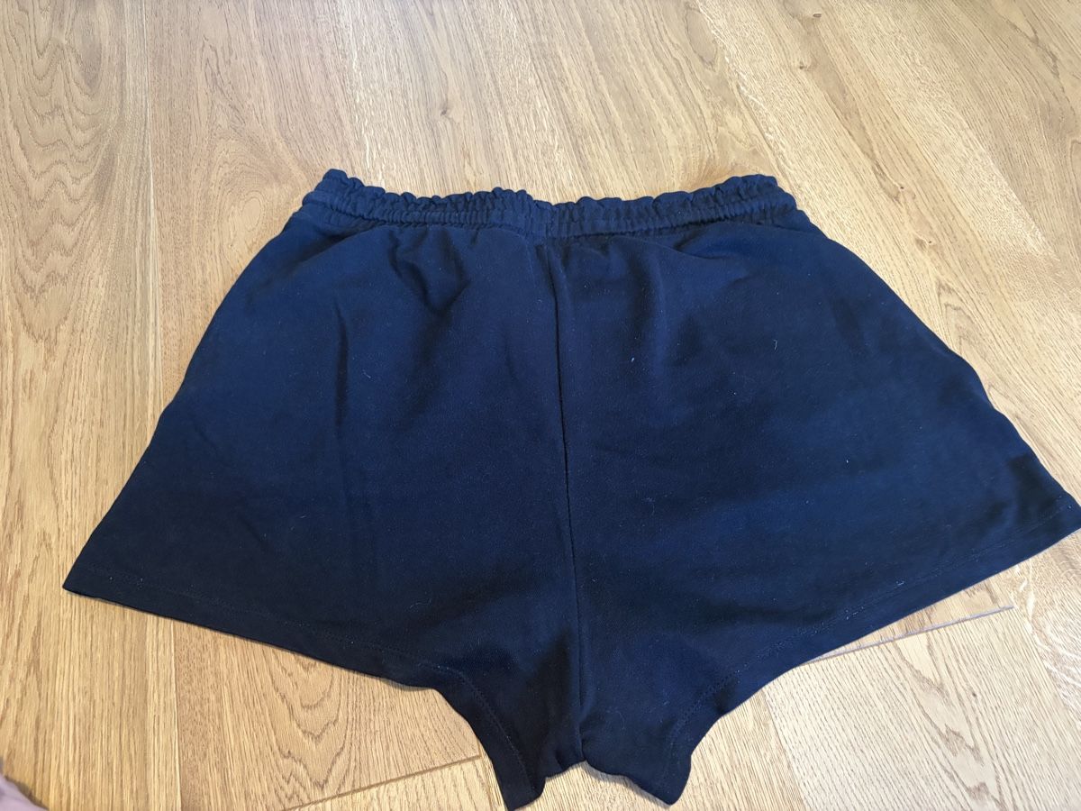 H&M Pantalons: Pantaloncini  – D'occasion à Comano par gea_98nj 1
