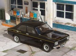 Dodge 1500 GT100 1977 schwarz / Decor      1:43 von Altaya