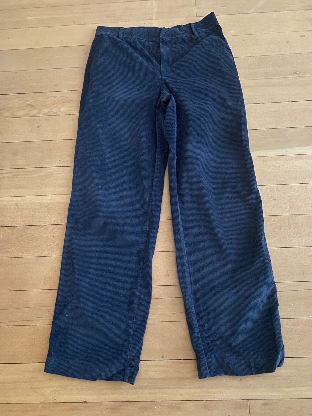 Cyrillus Pantaloni: Cordhose von Cyrillus – Usato da St. Gallen venduto da sunshirin