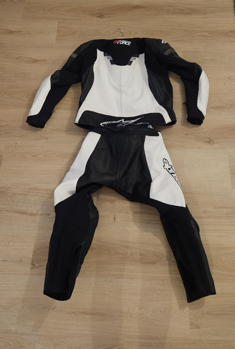 Alpinestars Vestes: Alpinestars GP-Force Chaser Lederkombi 2-Teiler – D'occasion à Hildisrieden par Endermore 3