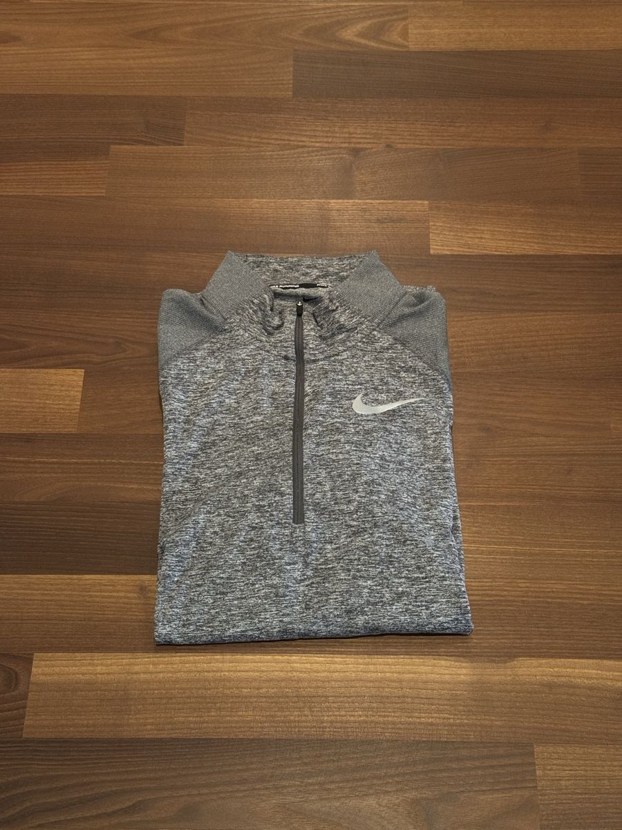 Nike Maglioni & Felpe: Nike Running Half-Zip Longsleeve Gr. M – Usato da Gränichen venduto da lixil 2