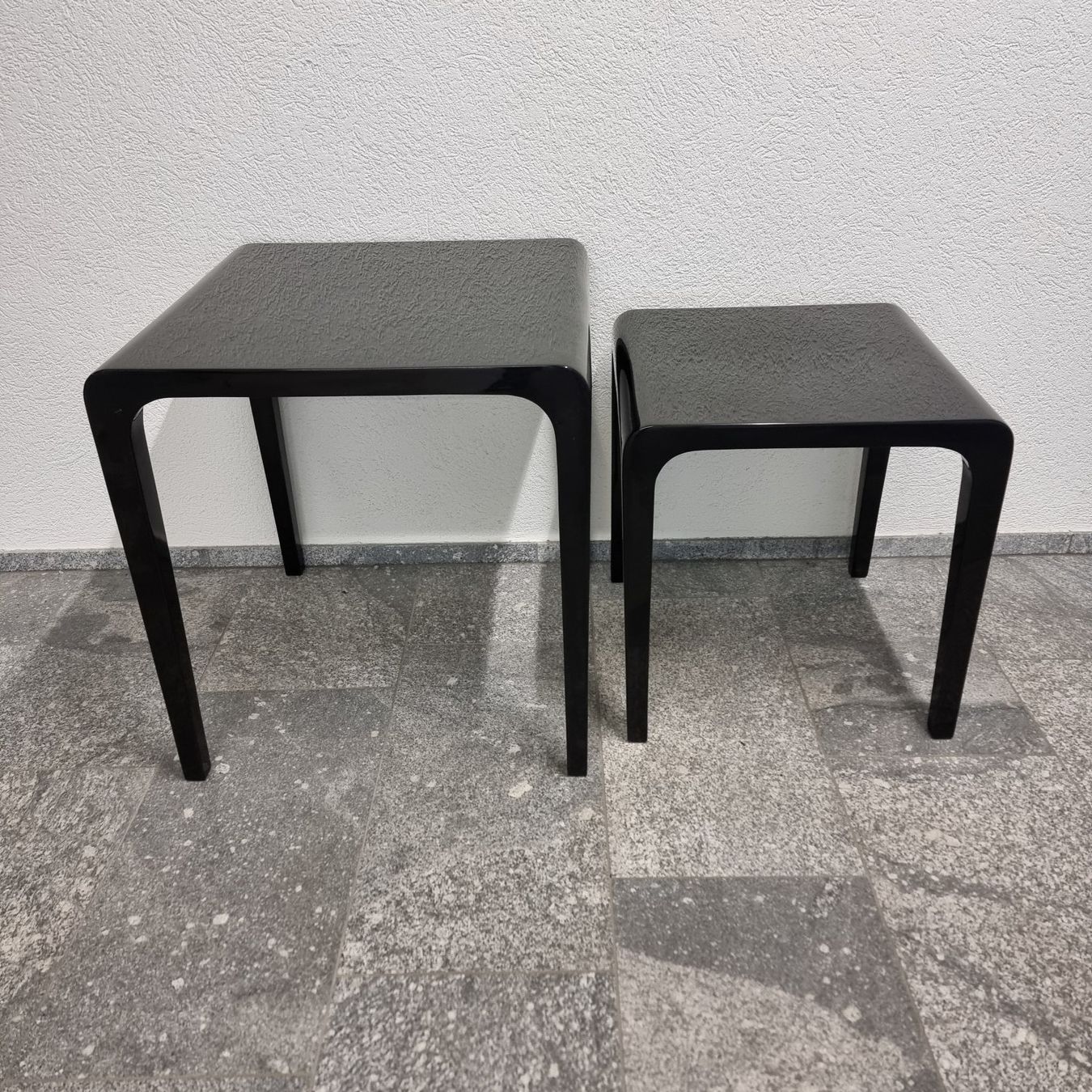 Tavoli: Satztische  (1 Set à 2) – Nuovo e nell'imballaggio originale da Wetzikon ZH venduto da Alpari