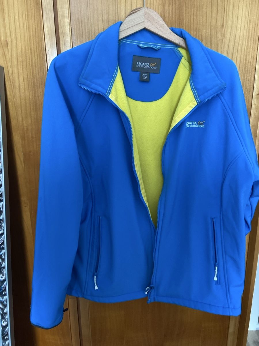 Giacche: Regatta Outdoor Softshell Jacke, Damen Gr. 48, Top Zustand! – Nuovo (secondo la descrizione) da Villmergen venduto da Savogin