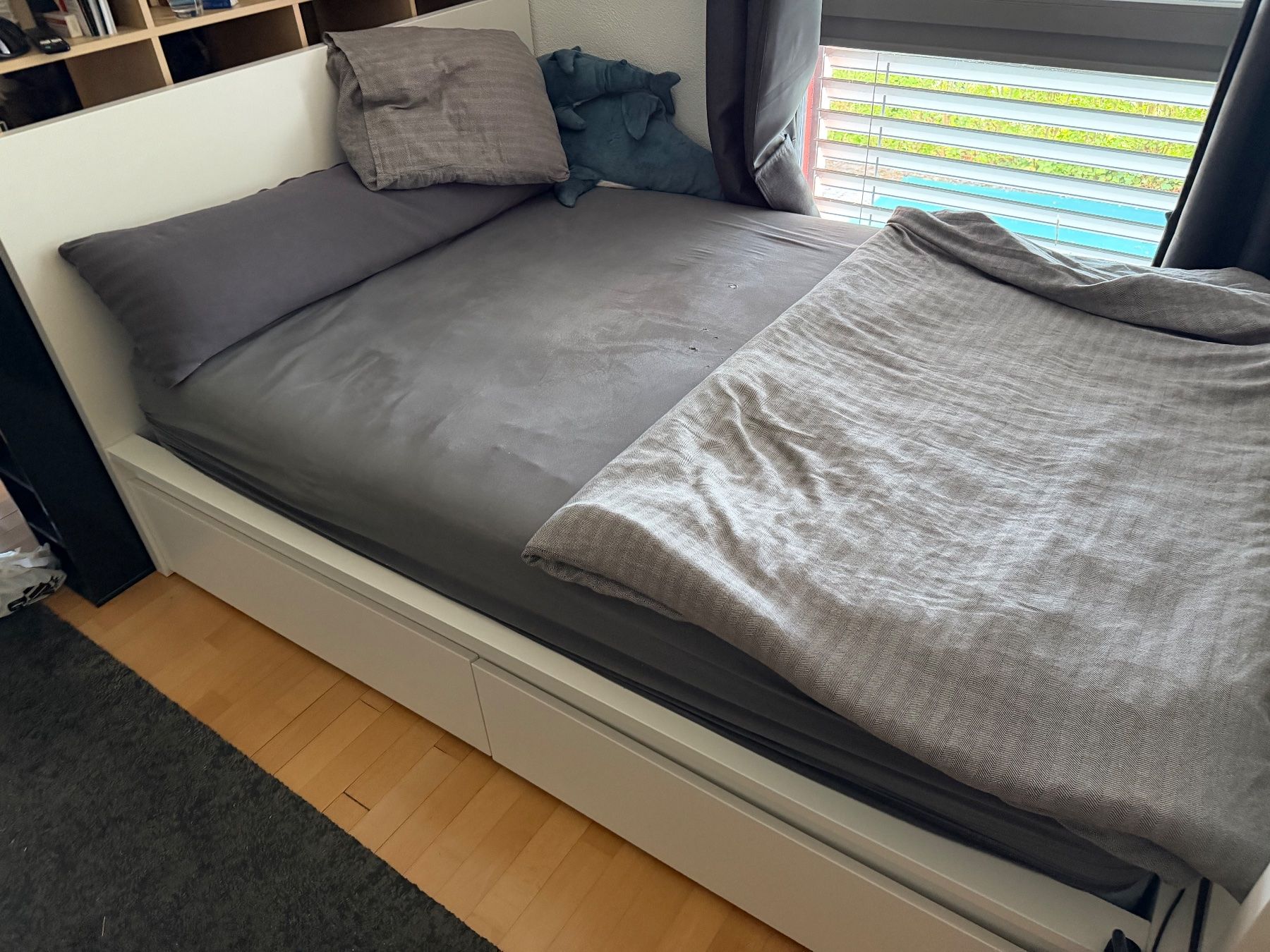 Ikea Lits: Bett 140 x 200 cm, Malm Ikea – D'occasion à Illnau par Lukas27
