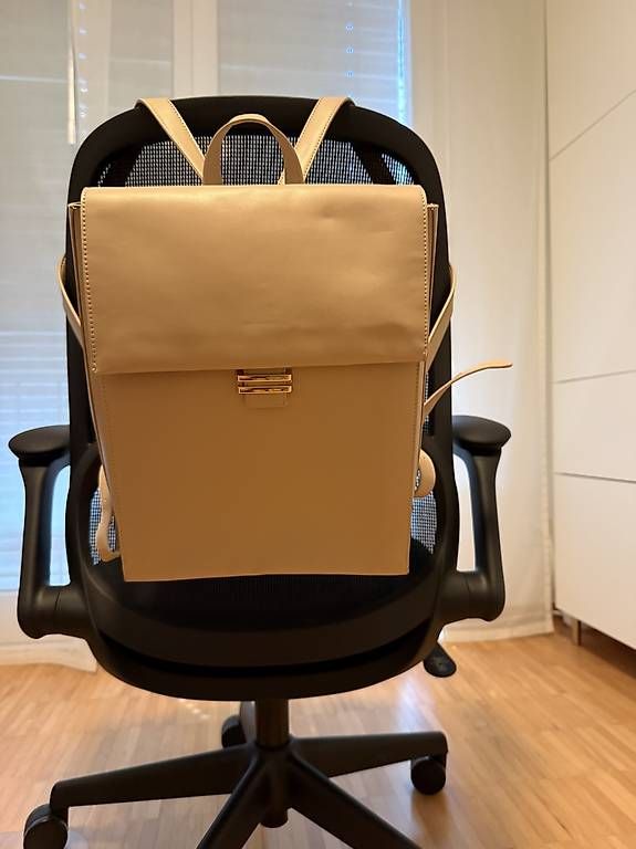 Sacs à dos: Rucksack Beige – D'occasion à Steffisburg par mde_sf5x