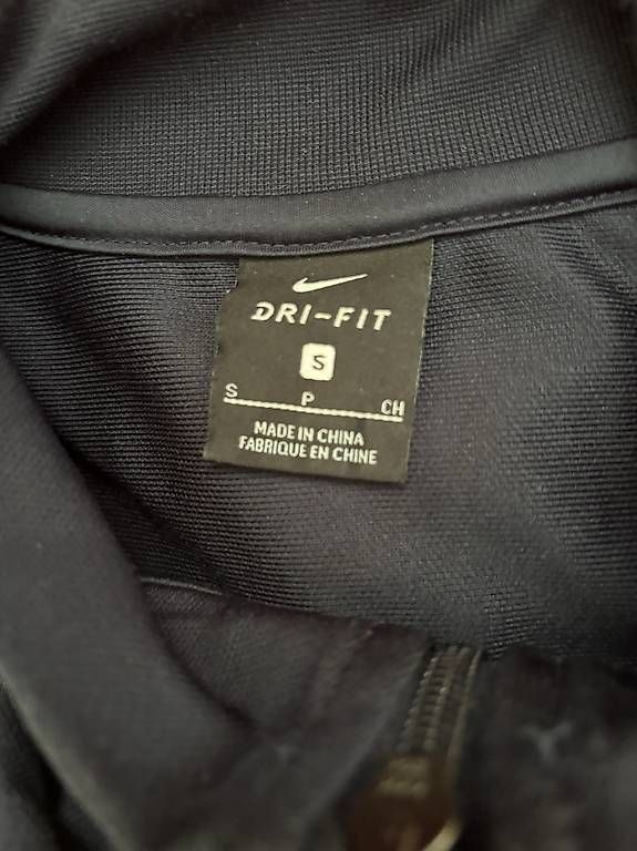 Lotti di vestiti: Nike Training Anzug  – Usato da Oberdiessbach venduto da shan26 3