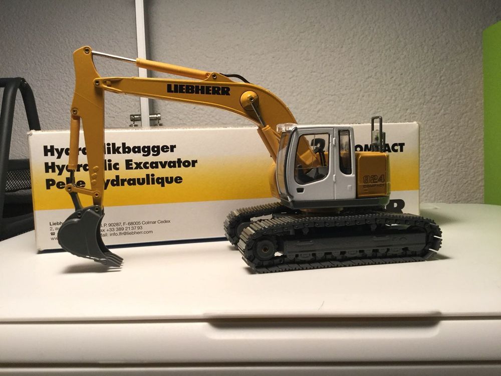 Liebherr R924 Raupenbagger 1:50 Conrad | Kaufen auf Ricardo