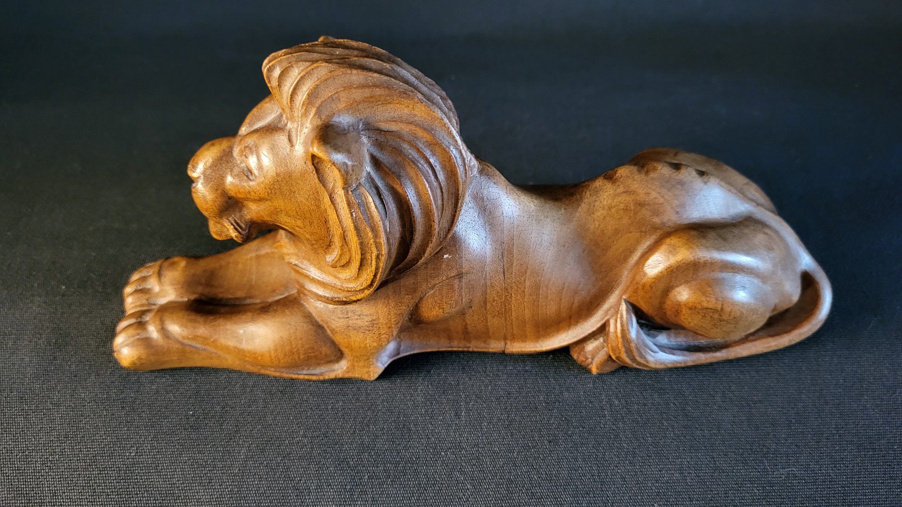 Statuette: Holz-Schnitzerei LÖWE – Usato da Basel venduto da spinne02 7