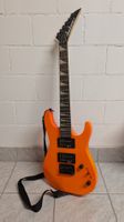 Jackson JS1X E-Gitarre (mit Zubehör)