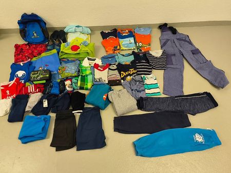 Kleider Paket ca 60 Teile Gr.116-122