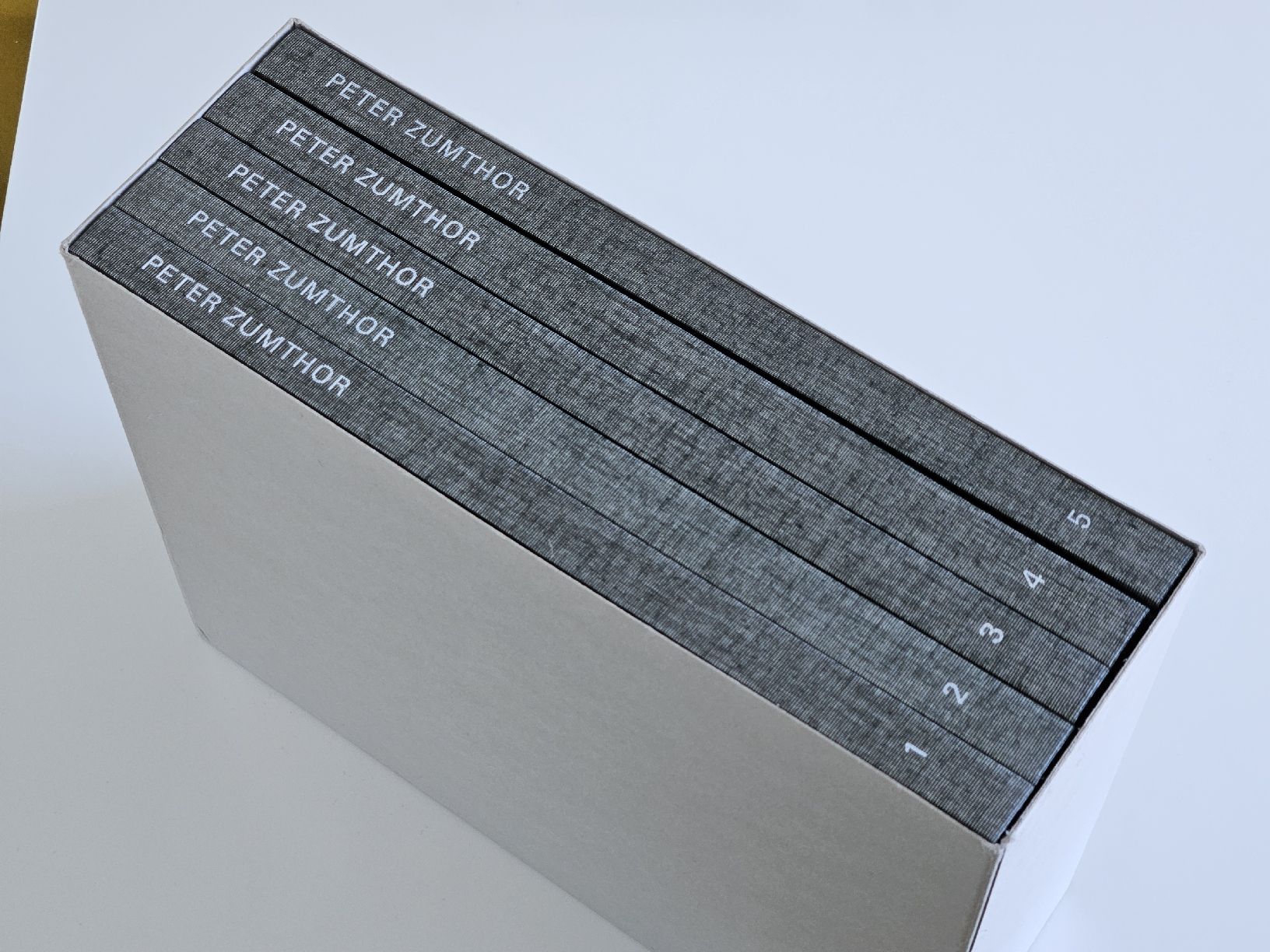Libri: Peter Zumthor - Werkausgabe / 5 Bände / NEU – Nuovo e nell'imballaggio originale da Hinwil venduto da Justnox 1