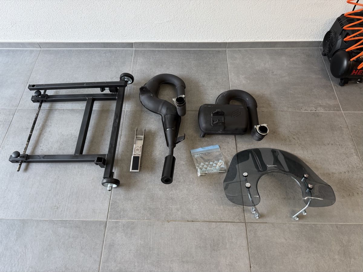 Vespa Tutti pezzi di ricambio per scooter: Vespa PX Teile – Usato da Däniken SO venduto da AD_29