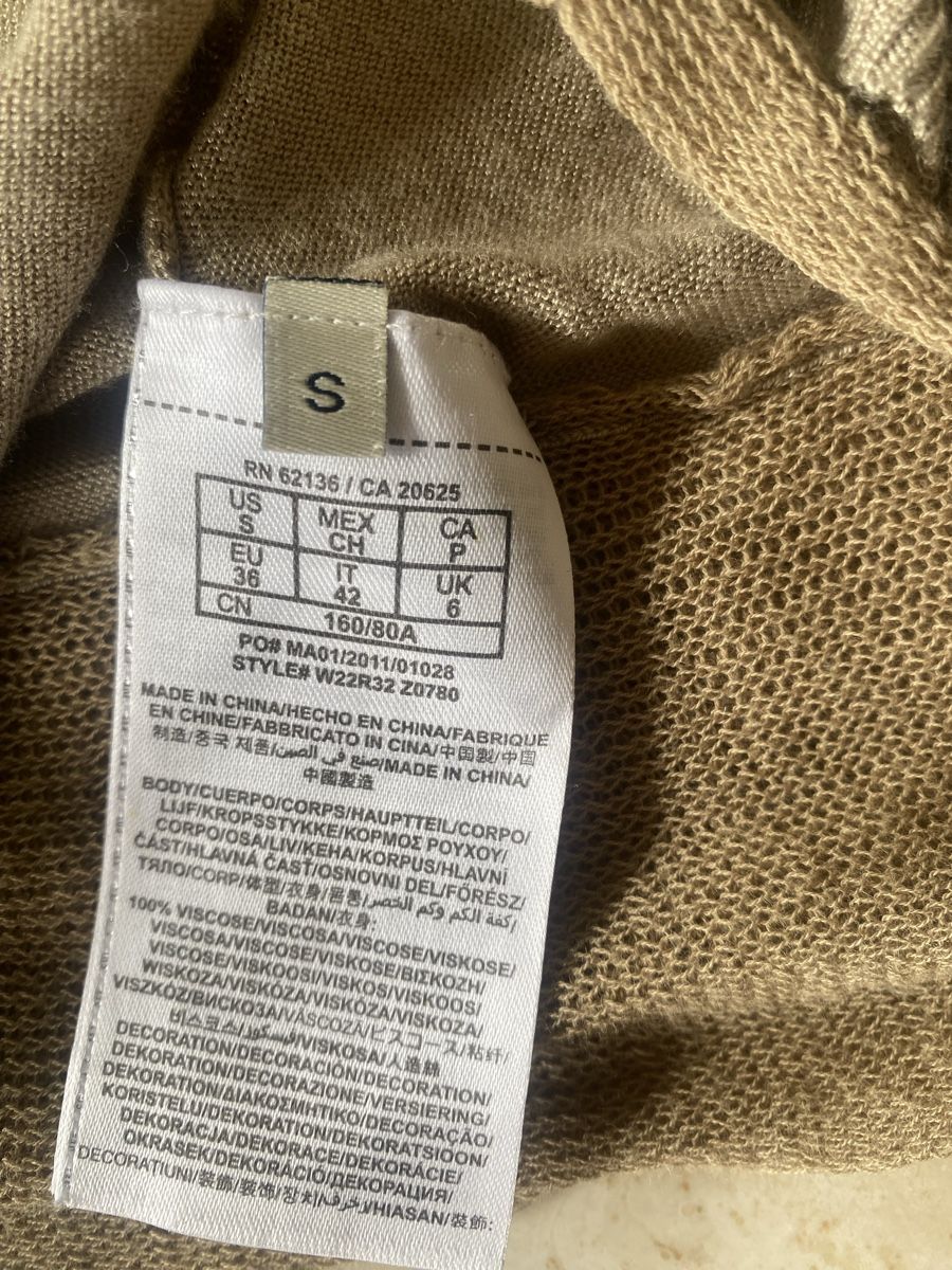 Guess T-shirt: Guess maglia lunga, Gr. S – Usato da Kreuzlingen venduto da nik_d2fj 2