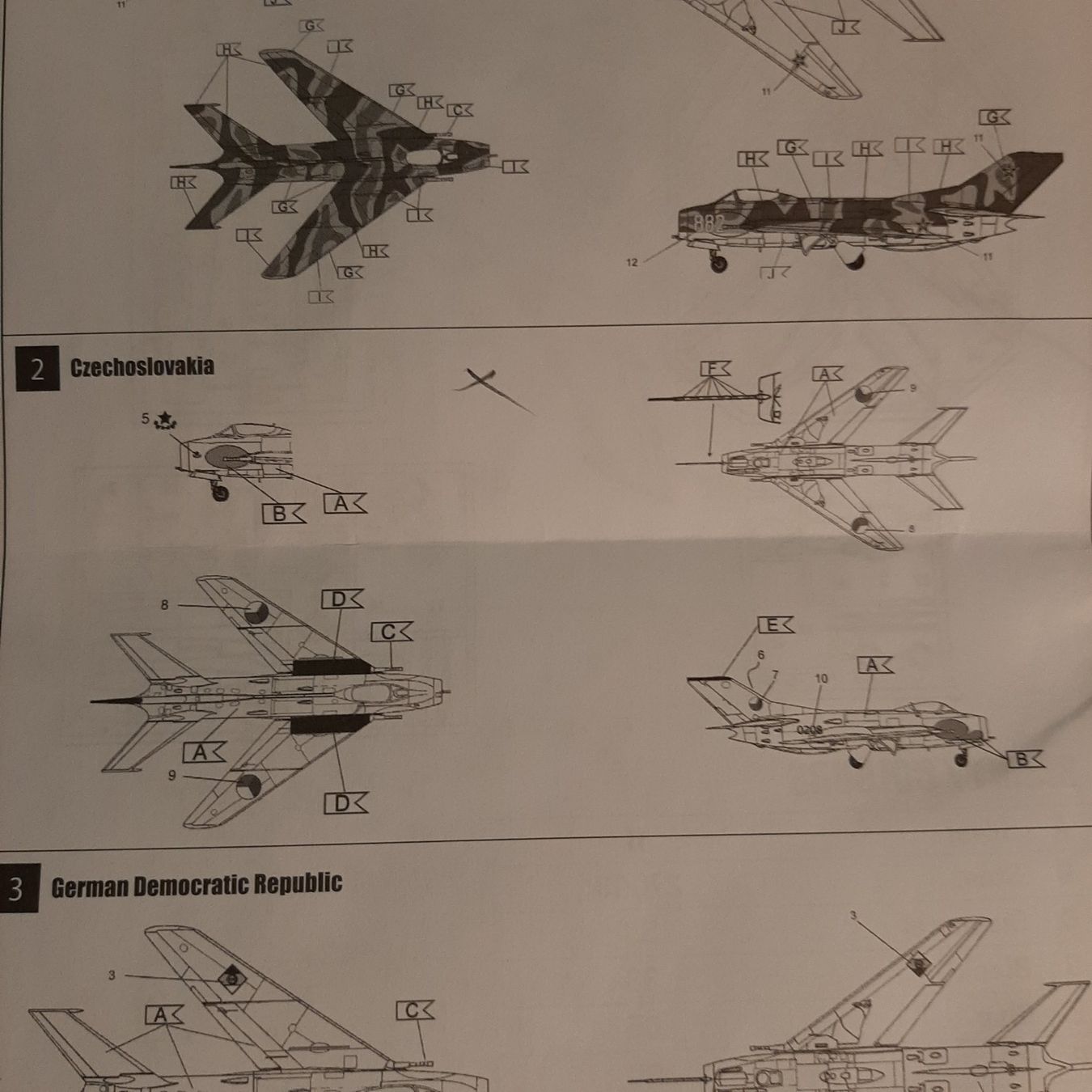 Kits de montage: 1532 ... MIG-19 S ... SMER 0922 – Neuf (Voir description) à Bonstetten par Benibanny59 2