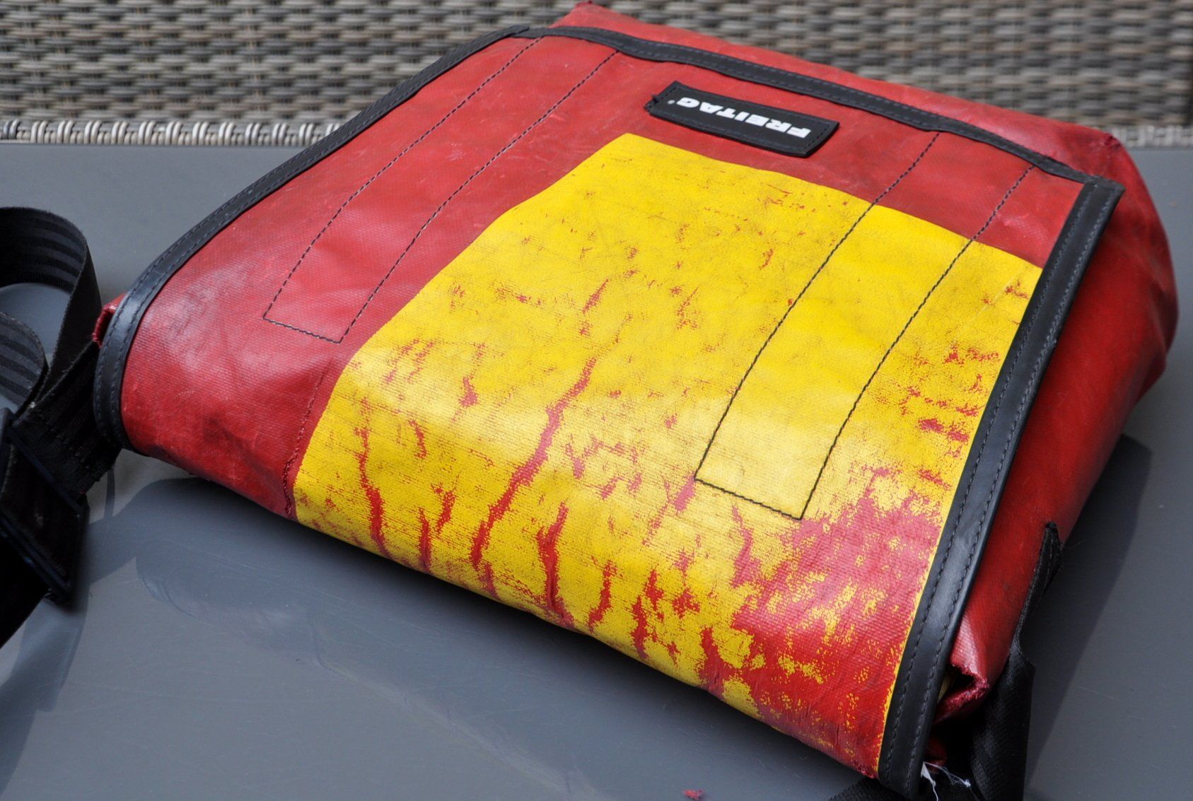 Freitag Borse: Freitag F14 Tasche / sac – Usato da Collonges venduto da arashee 6