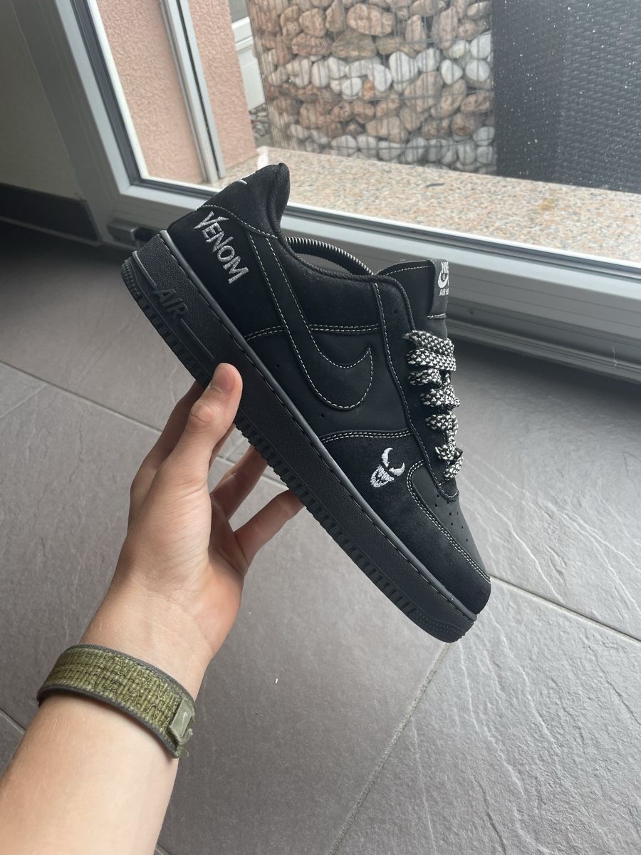 Nike Scarpe da uomo: Nike air force 1 – Usato da Dompierre FR venduto da matmath