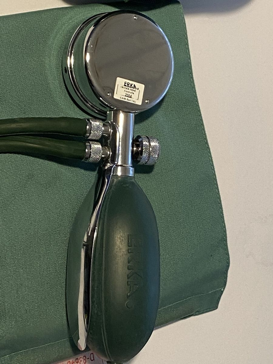 Fotocamera: Blutdruckmessgerät & POCKETKAMERA – Usato da Birr venduto da Vintage-Liebhaber 5