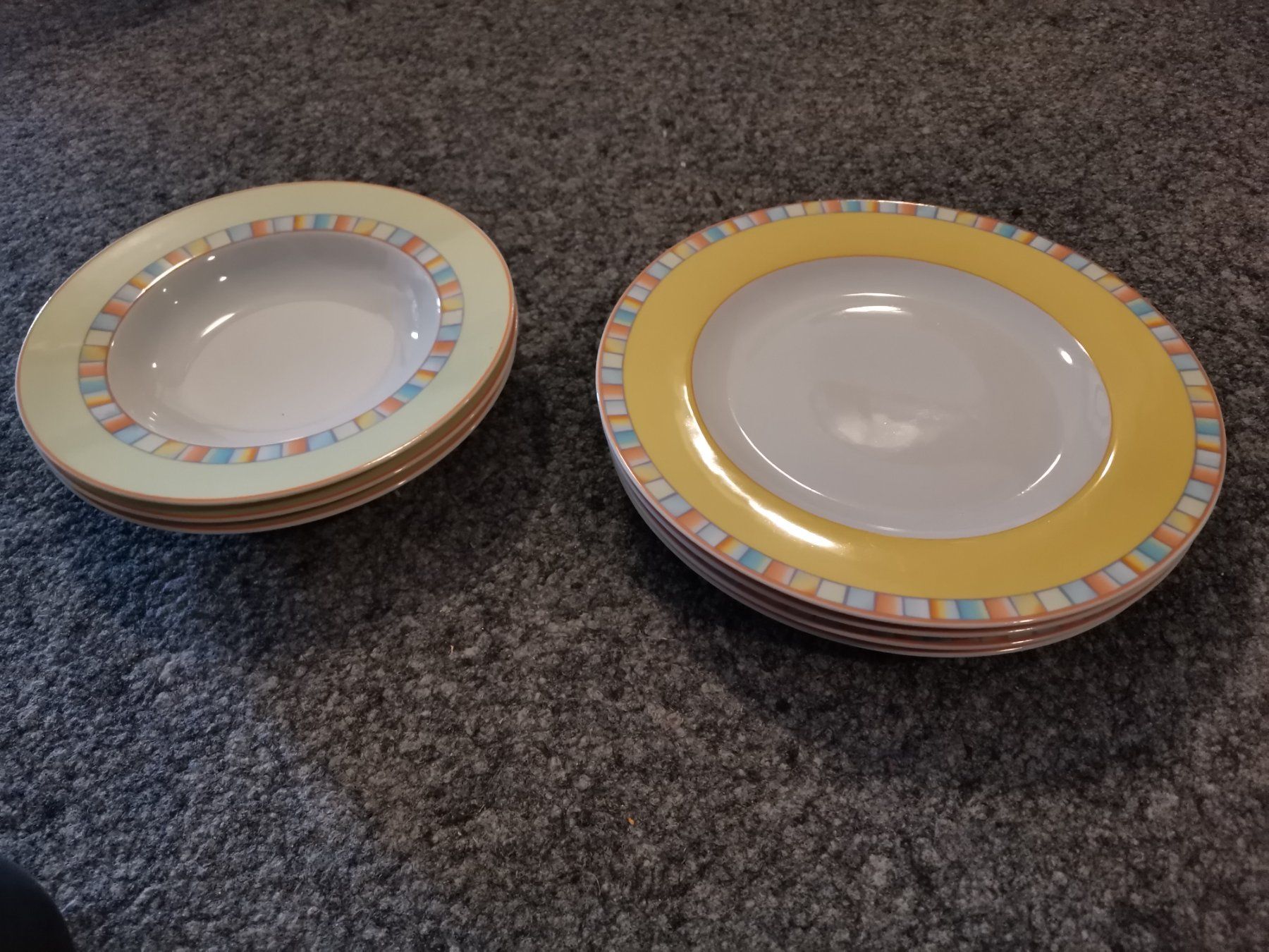 Piatti: Gebrauchte Essteller "La Vie" 4x Gross, 3x Suppe – Usato da Bottighofen venduto da andax