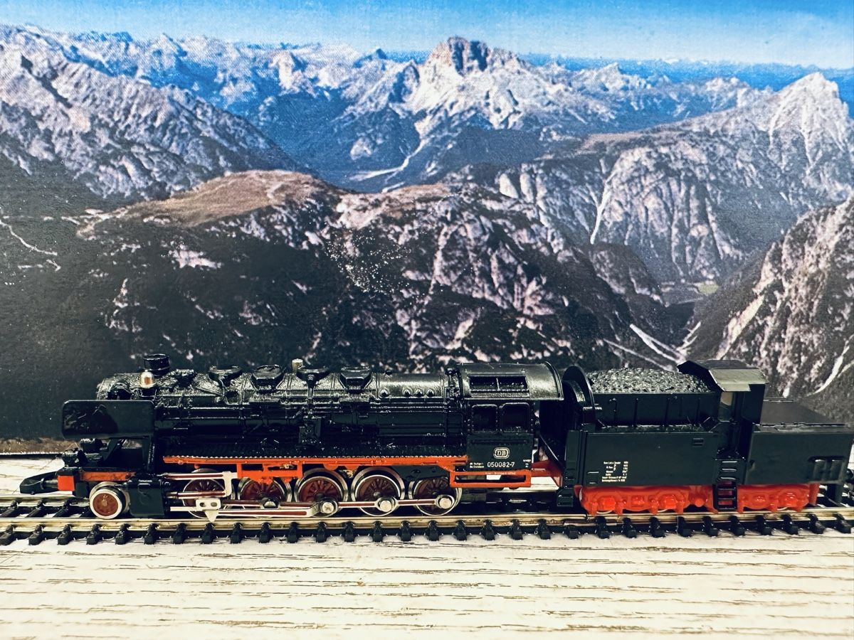 Märklin Modellini di ferrovie: Märklin 8884 DB BR 50 – Usato da Lupsingen venduto da New-Haven 1