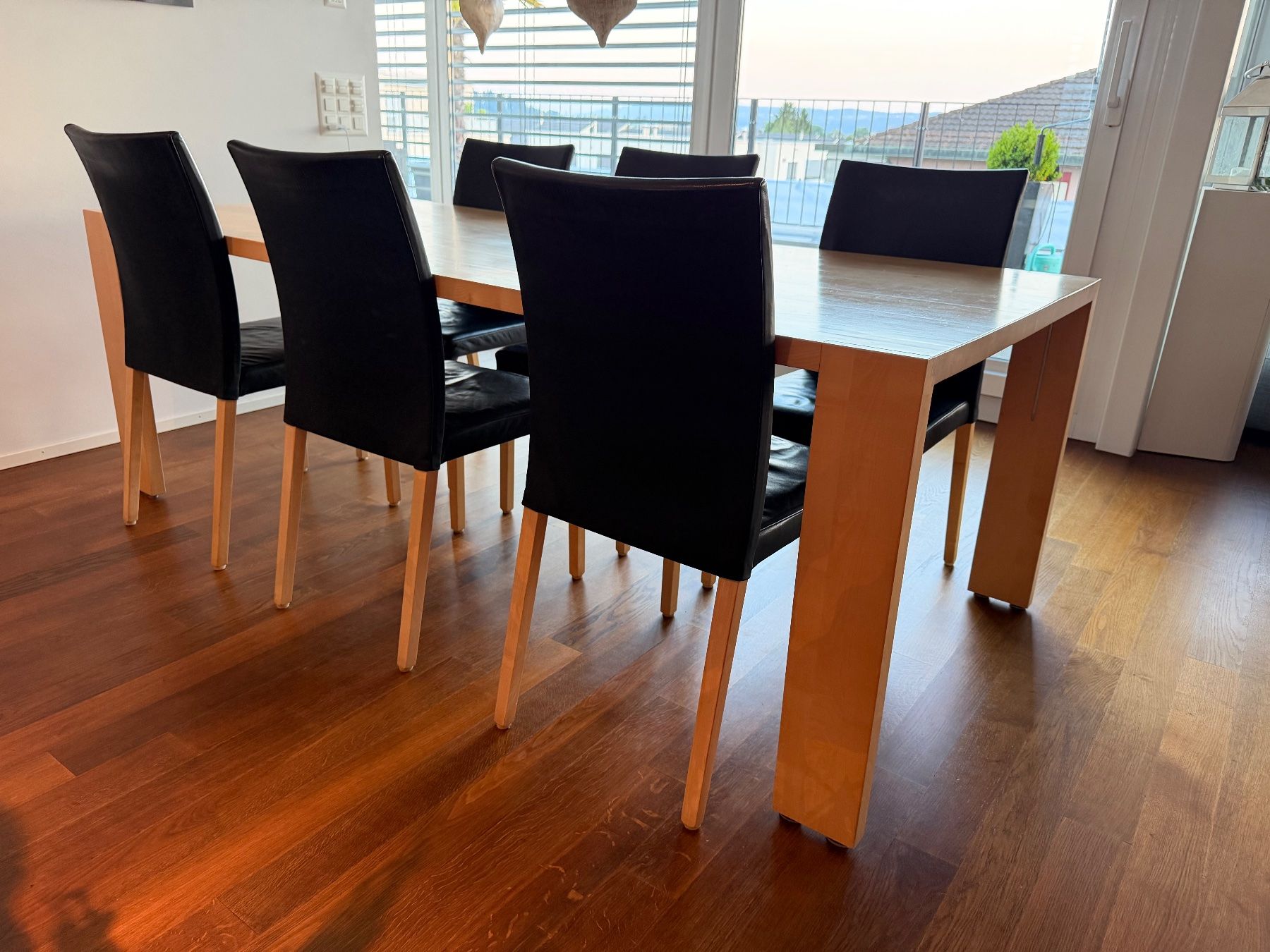 Set de table et chaises: Esszimmertisch mit Stühlen – D'occasion à Bassersdorf par Gaby1968 2