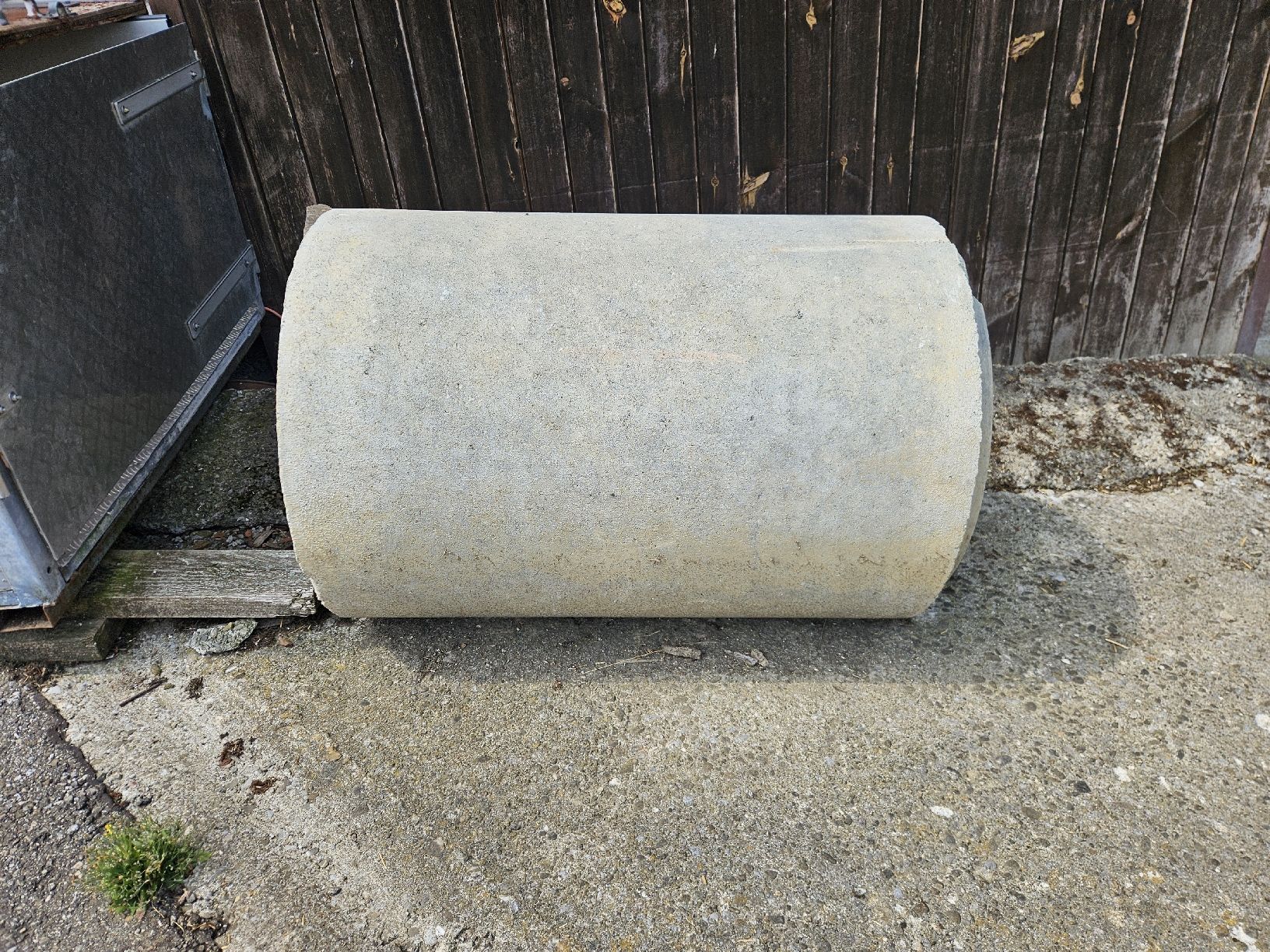 Pietre & tegole: Betonröhre – Usato da Schlossrued venduto da mel_696j 1