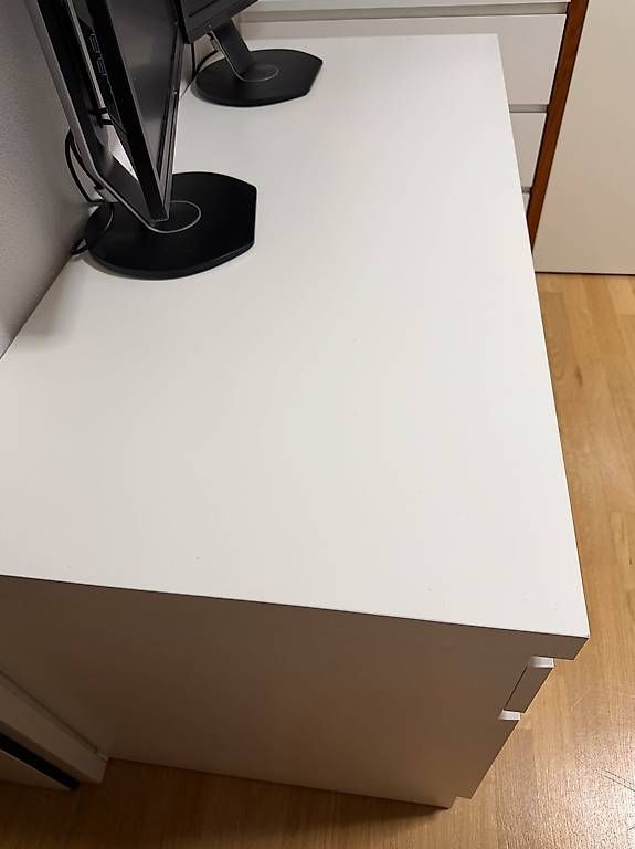 Bureaux: Ikea Malm Schreibtisch – D'occasion à Frauenfeld par ser_79zk 1