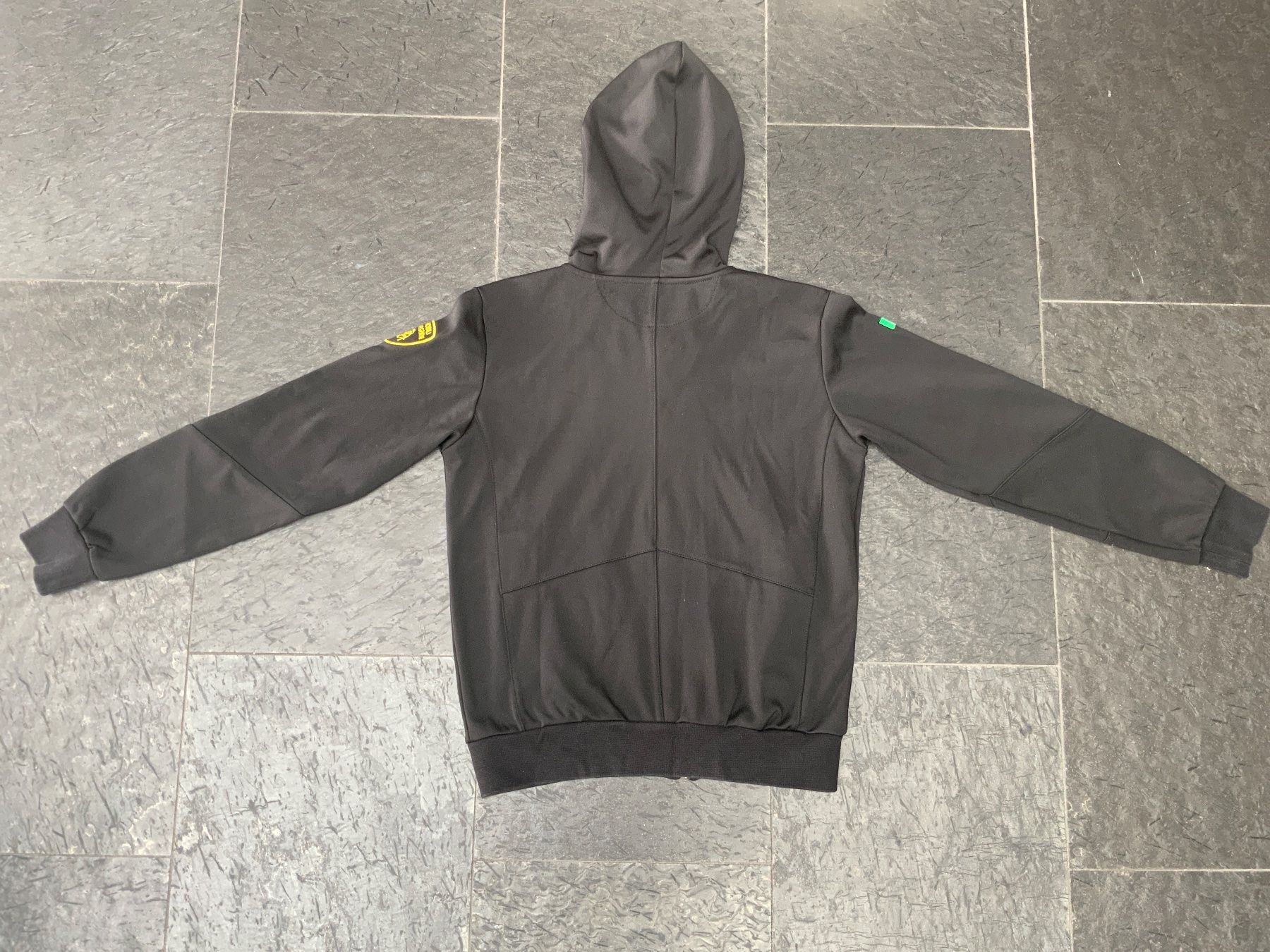 Pulls et sweat-shirts: Pullover, LAMBORGHINI, Knaben, 12Y, ORIGINAL & Super-COOL! – D'occasion à Stäfa par sylla73 8