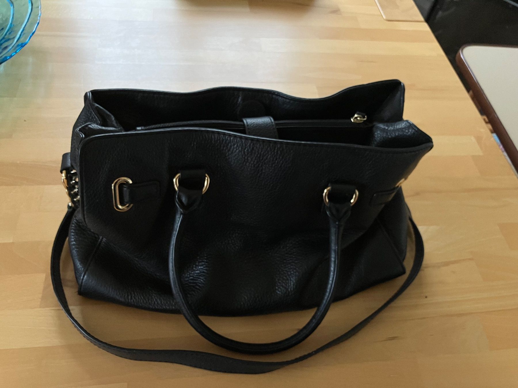 Sacs femmes: Handtasche/Umhängetasche "Michael Kors" schwarz – D'occasion à Olten par Dickbrave 1