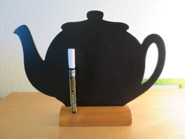 Kleine Deko Tafel in Teekannenform