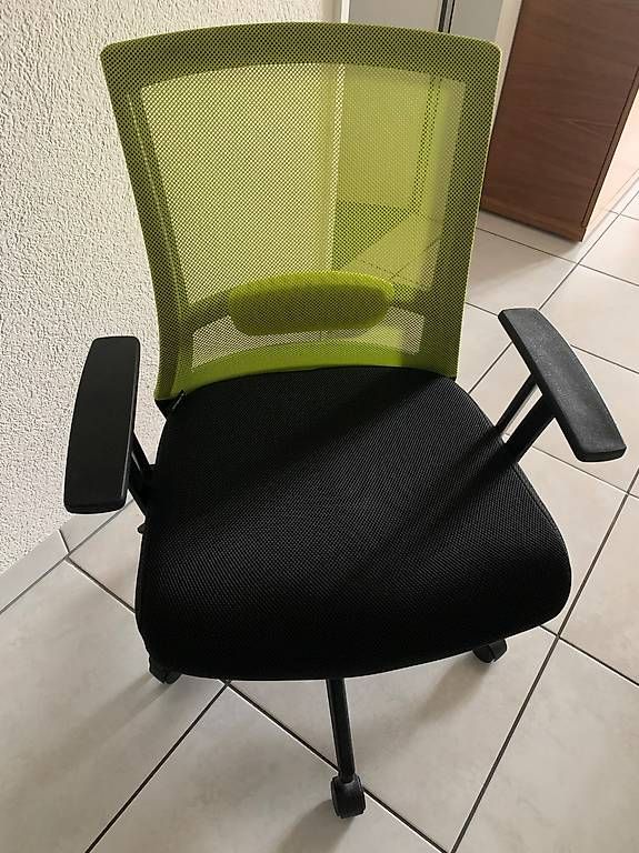 Sedie: schöner Bürostuhl – Usato da Bülach venduto da schoggimartini