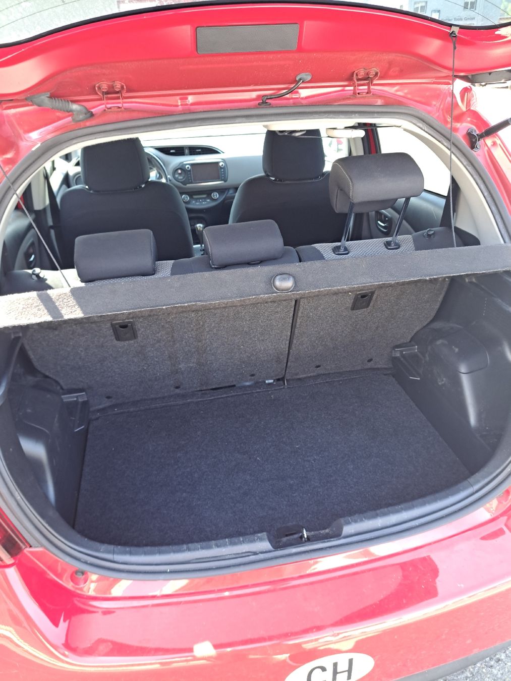 Toyota Automobili: toyota yaris hibrid – Difettoso da Wattwil venduto da wattwil1992 2