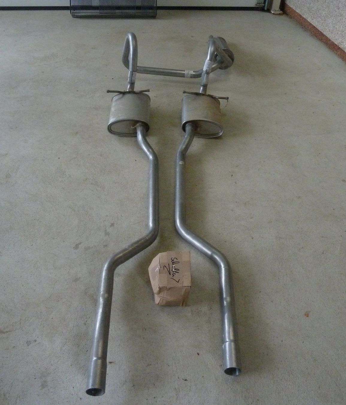 Ford Auspuffanlagen: Pour Ford Capri 1 V6, un échappement – Neu (gemäss Beschreibung) aus Russy von Guenefle 2