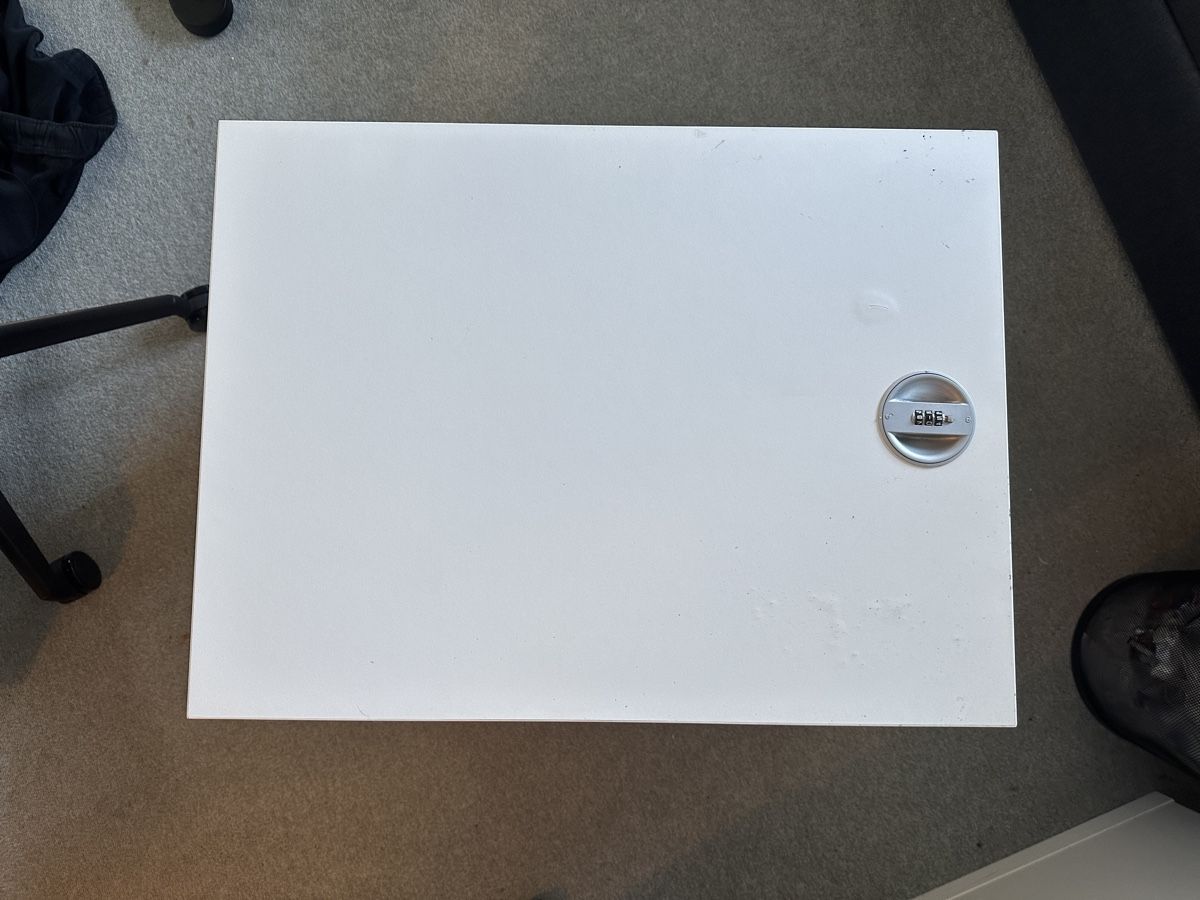 Ikea Banconi: Büromöbel/Korpus – Usato da Zug venduto da alinetrev 3