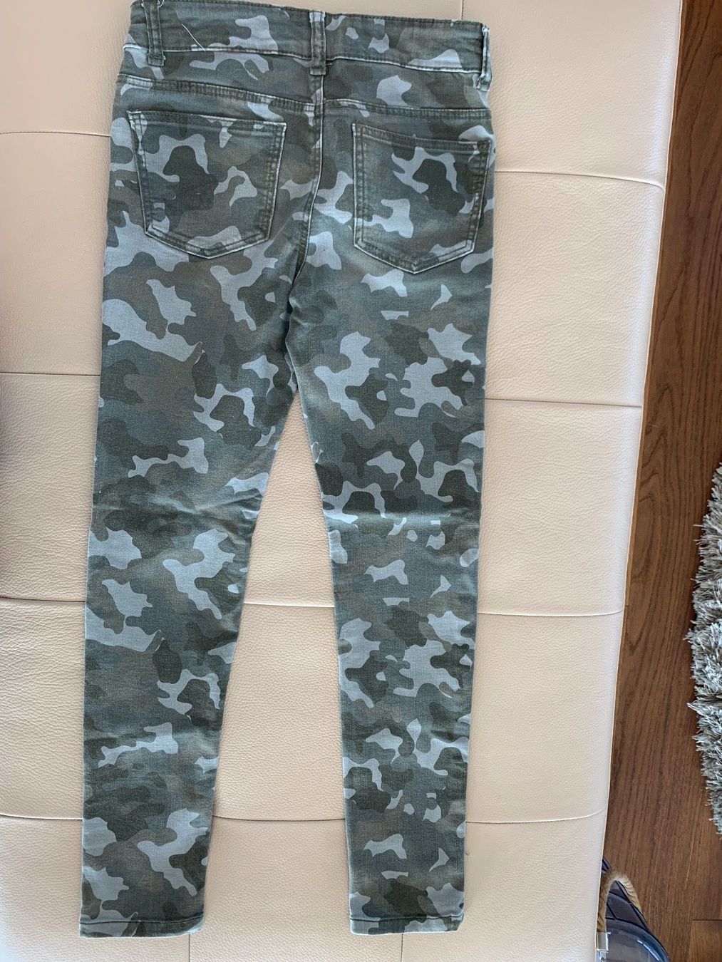 C&A Hosen: Jeans slim tarnfarbe Gr. 152 – Gebraucht aus Meggen von 6003Luzern 2