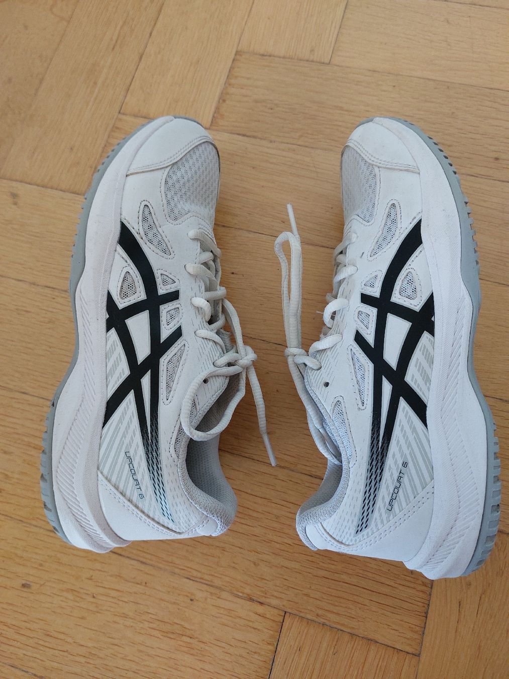Asics Herrenschuhe: Hallenturnschuhe – Gebraucht aus Kriens von nordlicht09 5