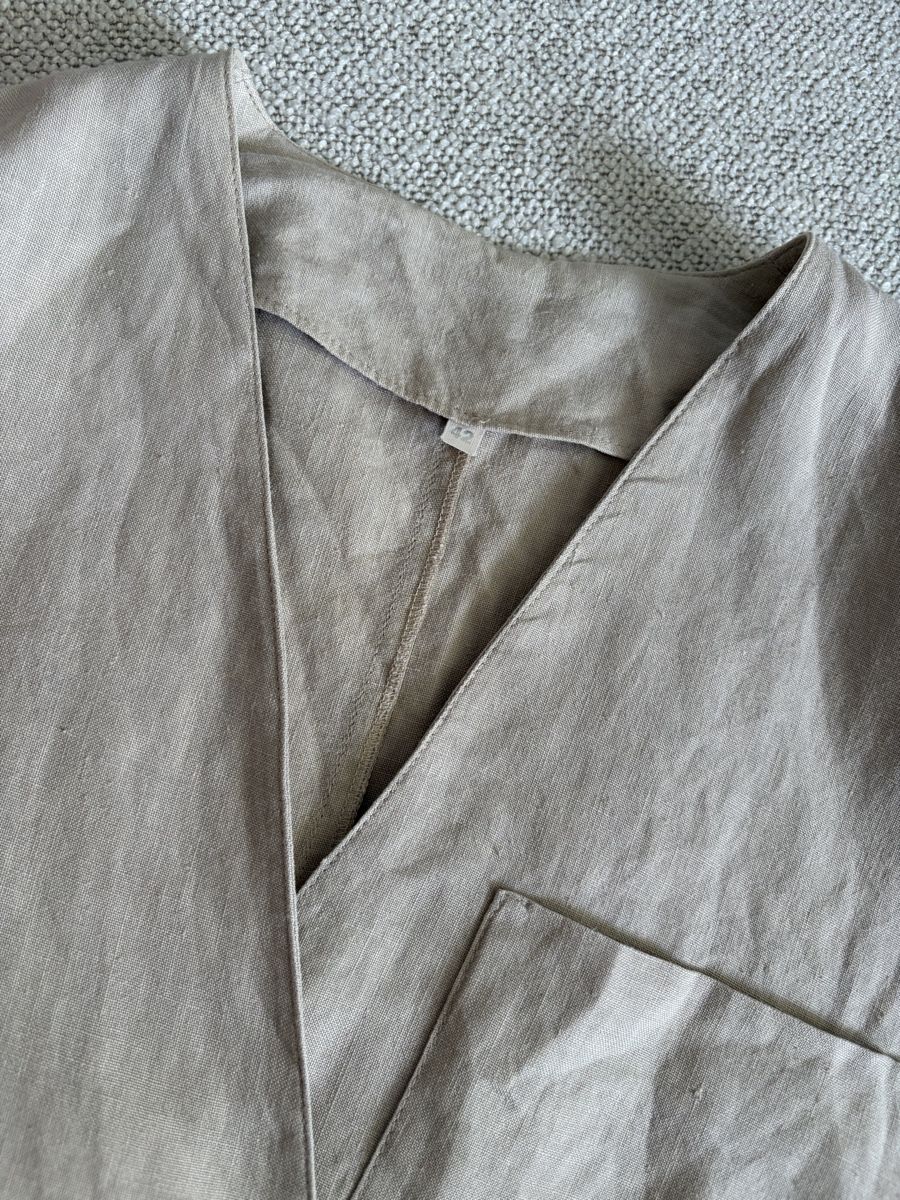 Cappotti: Linen jacket size 38 V-neck button closure – Usato da Zürich venduto da dor_9l9g 2