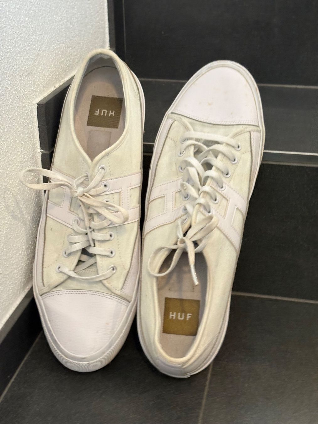 Herrenschuhe: HUF Sneaker weiss Grösse 47 – Gebraucht aus Reiden von verjaques