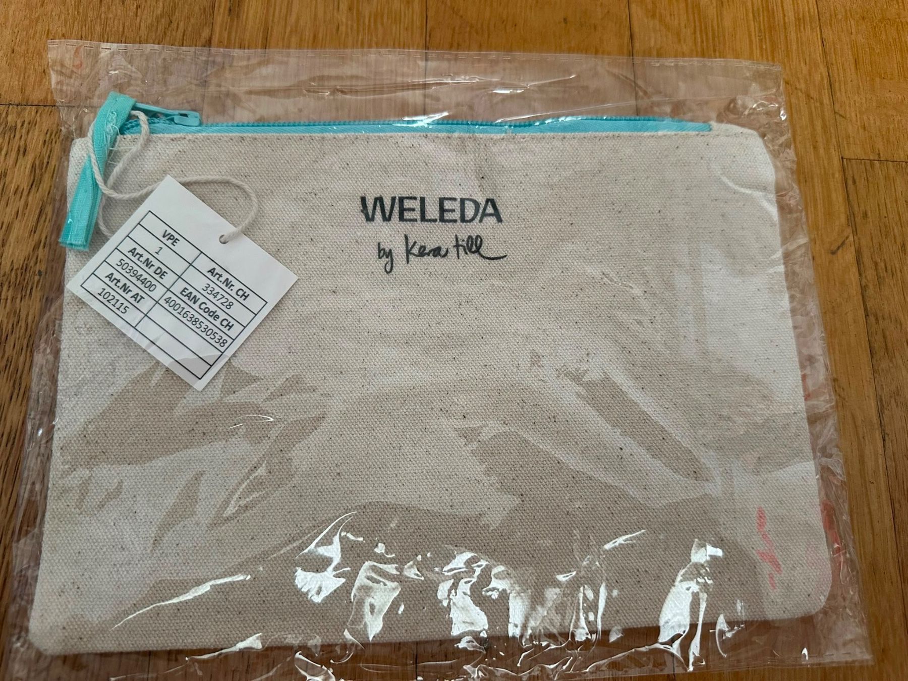 Trousses de maquillage: Weleda Necessaire neu – Neuf avec emballage d'origine à Bern par womiman 1