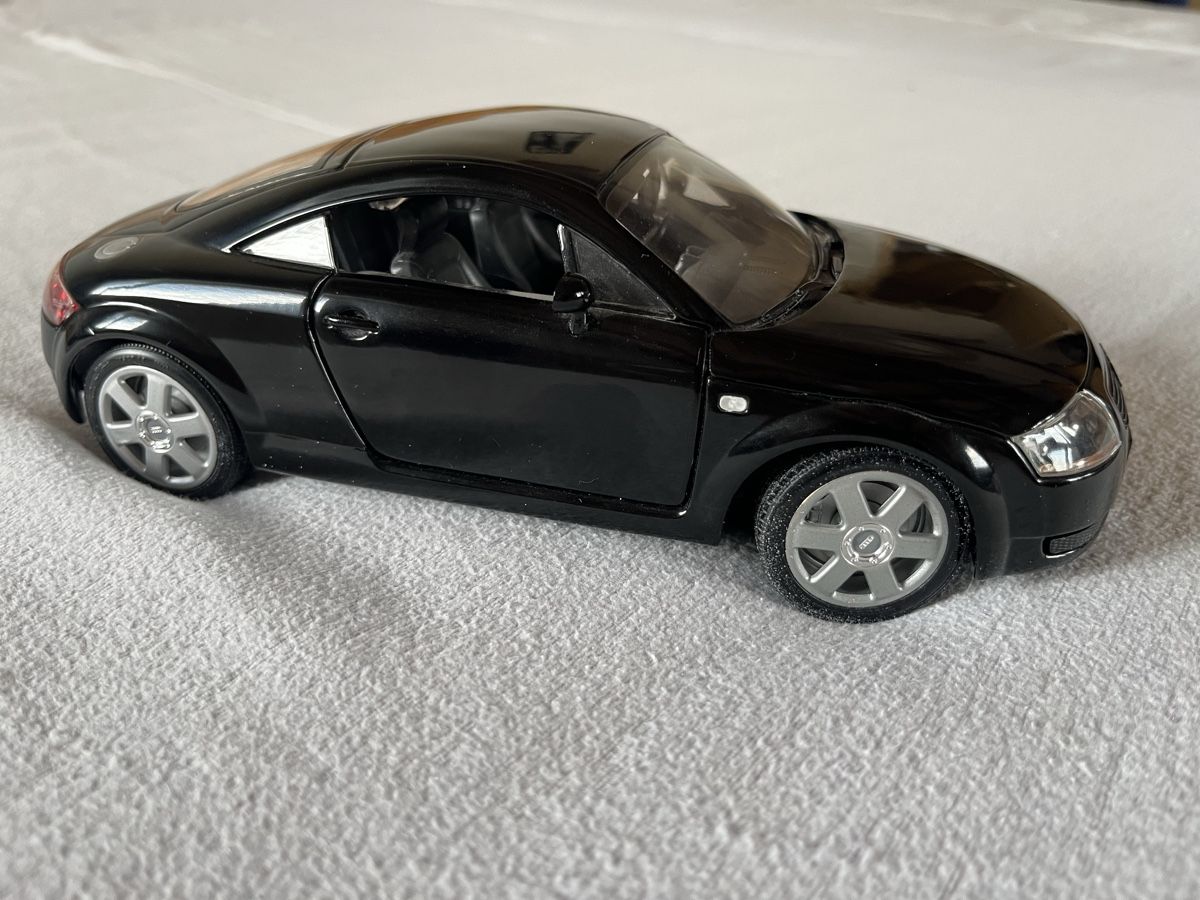 Revell Voitures modèles: Audi TT Modellauto schwarz, neuwertig – Neuf (Voir description) à Thürnen par win-dar-win 3