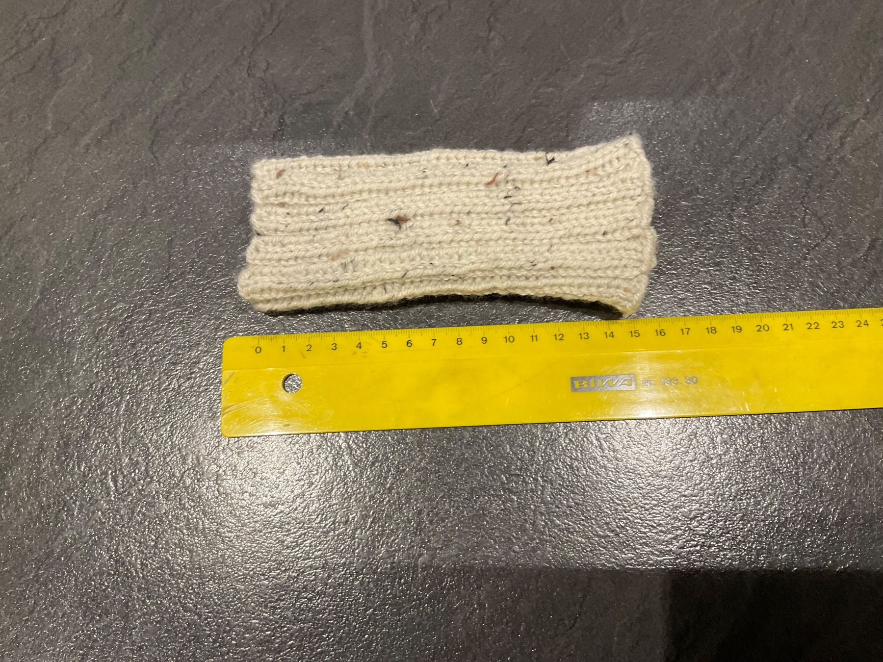 Guanti & manicotti: Handgestrickte Pulswärmer- Amedisli beige – Nuovo (secondo la descrizione) da Wetzikon ZH venduto da FeeF 1